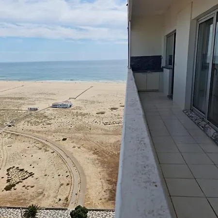 Apartamento T3 Com Varanda E Vista O Mar * Figueira da Foz