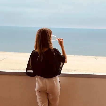 Apartamento T3 Com Varanda E Vista O Mar *