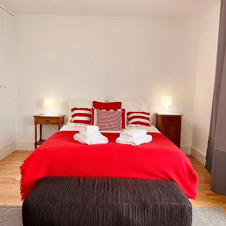 Apartamento T3 Com Varanda E Vista O Mar