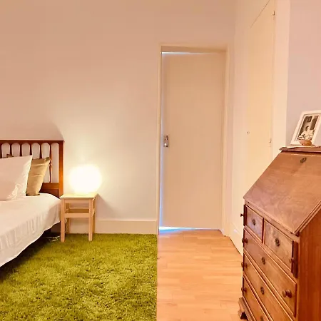 Apartamento T3 Com Varanda E Vista O Mar