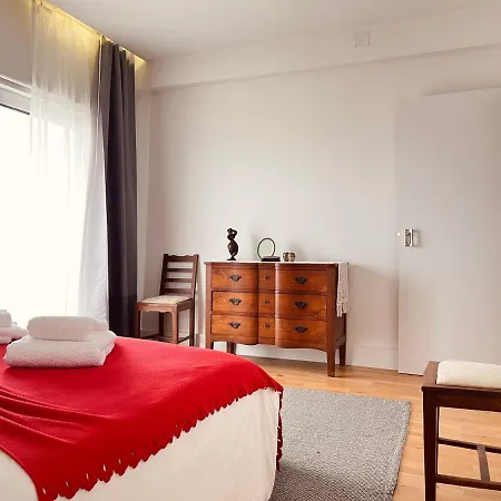 Apartamento T3 Com Varanda E Vista O Mar Apartment