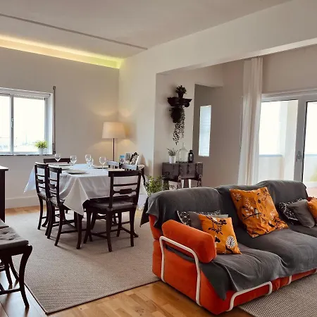 Apartamento T3 Com Varanda E Vista O Mar Apartment