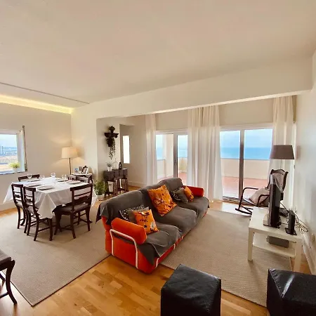 Apartamento T3 Com Varanda E Vista O Mar